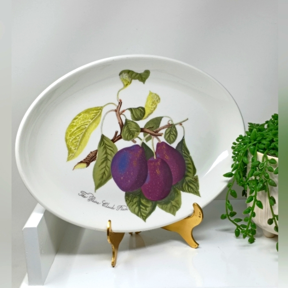 Portmerion 11 Inch Oval Plate. "The Reine Claude Plum"